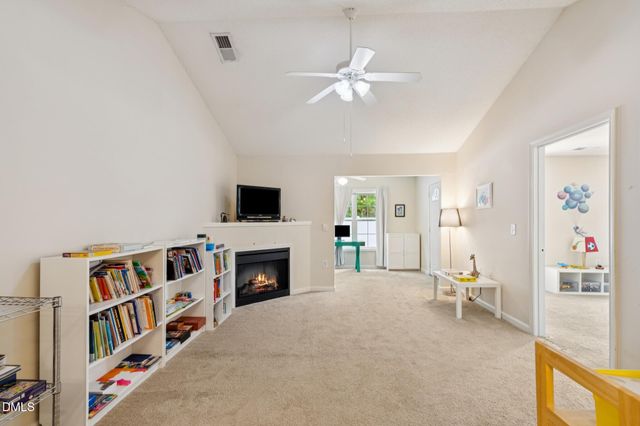 2521 Gordon Glen Court 102, Raleigh, NC 27617