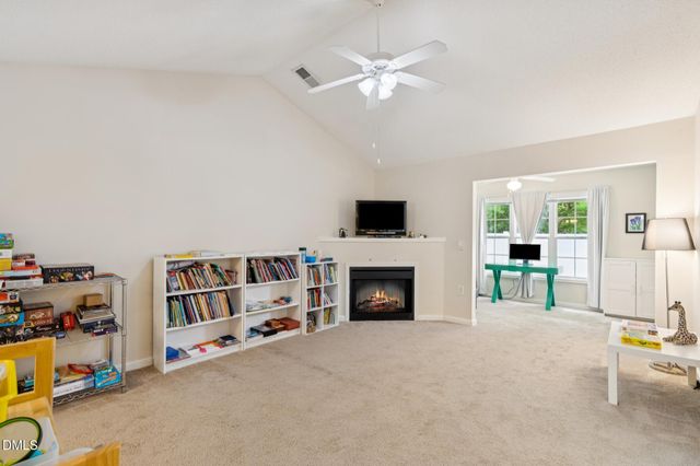 2521 Gordon Glen Court 102, Raleigh, NC 27617