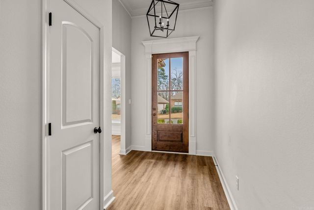 6 Piper Lane, Little Rock, AR 72223