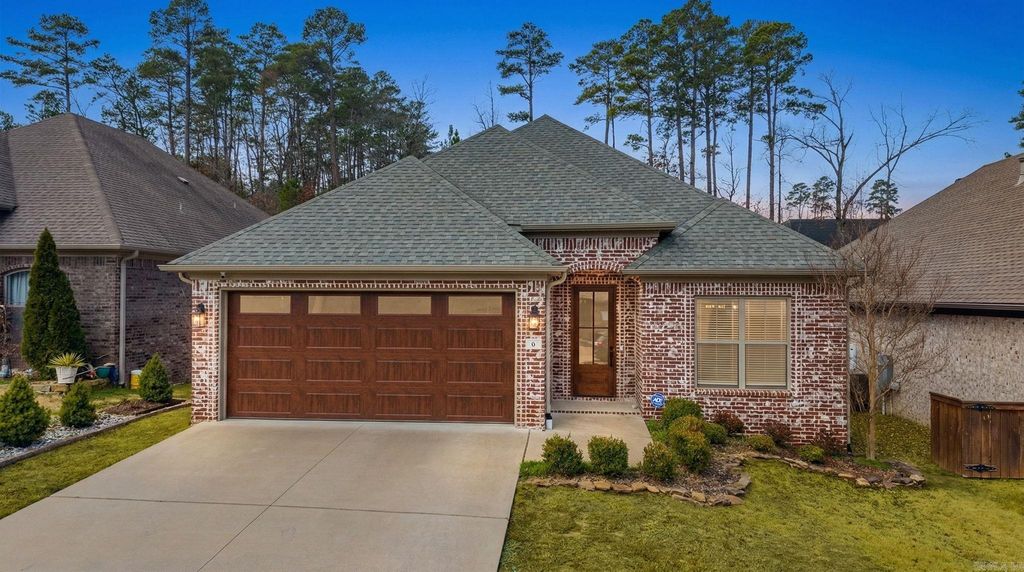 6 Piper Lane, Little Rock, AR 72223