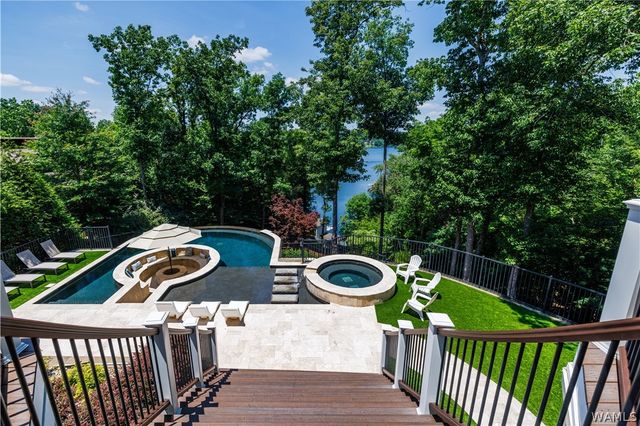 7004 Windward Ave NE, Tuscaloosa, AL 35406