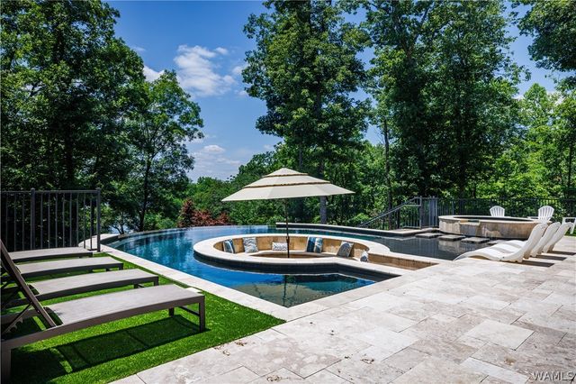 7004 Windward Ave NE, Tuscaloosa, AL 35406