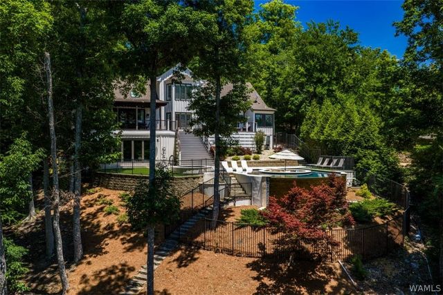 7004 Windward Ave NE, Tuscaloosa, AL 35406