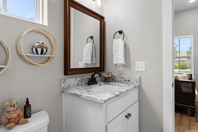 1916 SUMMIT TOP DR, Kerrville, TX 78028
