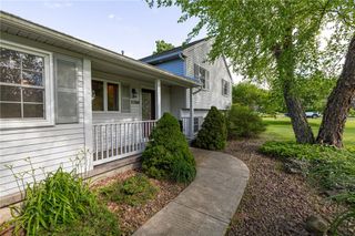 5766 Coppersmith Trail, Ontario, NY 14519