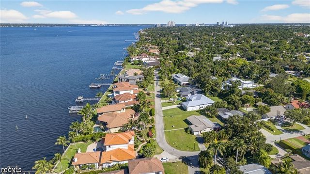 3965 W Riverside DR, Fort Myers, FL 33901