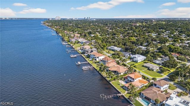 3965 W Riverside DR, Fort Myers, FL 33901
