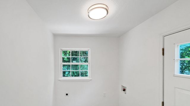 1886 Greenwood Road, Chattanooga, TN 37406