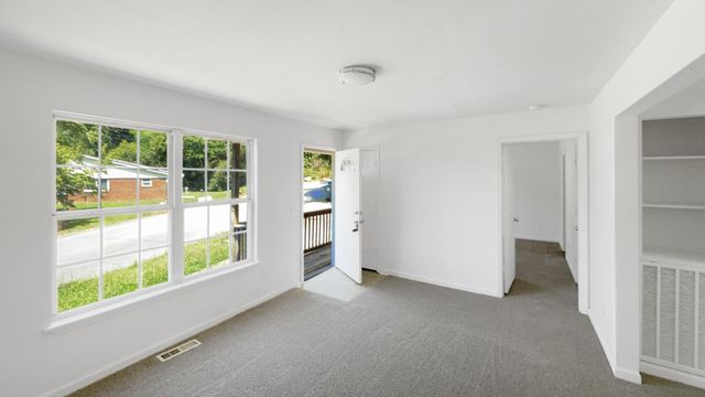 1886 Greenwood Road, Chattanooga, TN 37406