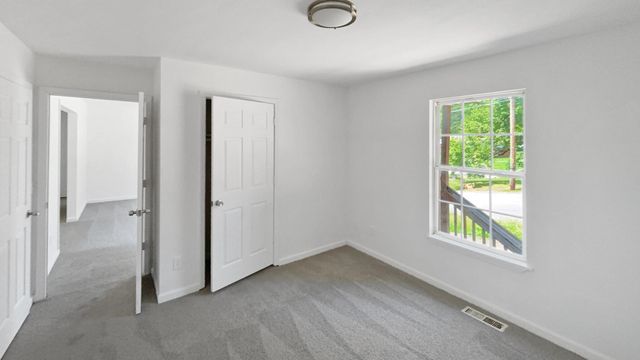1886 Greenwood Road, Chattanooga, TN 37406