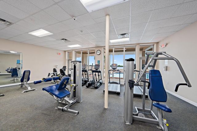 134 LAKESHORE Drive 316, North Palm Beach, FL 33408
