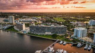 134 LAKESHORE Drive 316, North Palm Beach, FL 33408