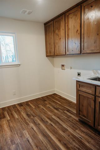 103 Main Street, Windom, TX 75492