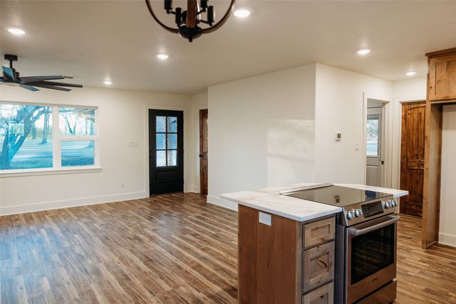 103 Main Street, Windom, TX 75492