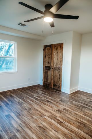 103 Main Street, Windom, TX 75492