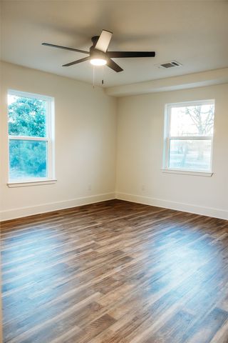 103 Main Street, Windom, TX 75492