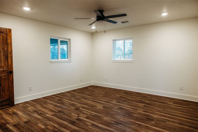 103 Main Street, Windom, TX 75492