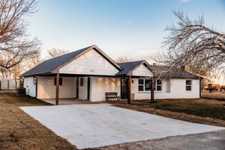 103 Main Street, Windom, TX 75492