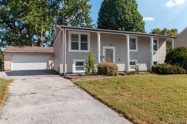 2580 Morningside Drive, Florissant, MO 63031