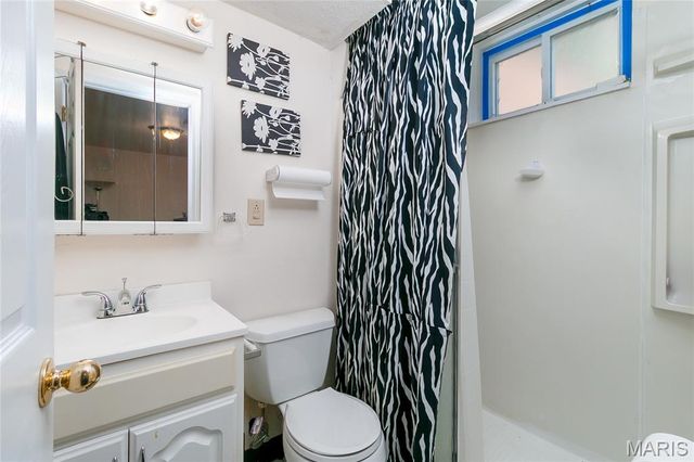 2580 Morningside Drive, Florissant, MO 63031