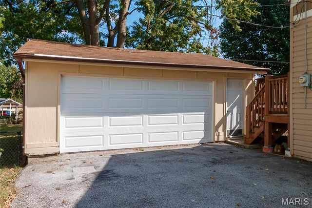 2580 Morningside Drive, Florissant, MO 63031