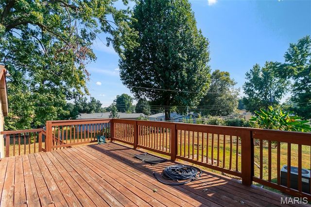 2580 Morningside Drive, Florissant, MO 63031