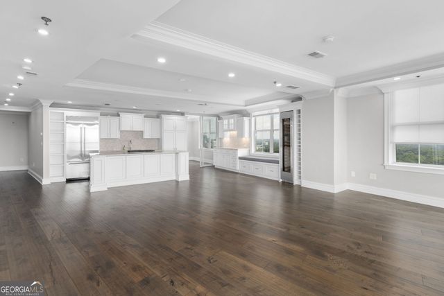 2881 Peachtree Road NE 2103, Atlanta, GA 30305