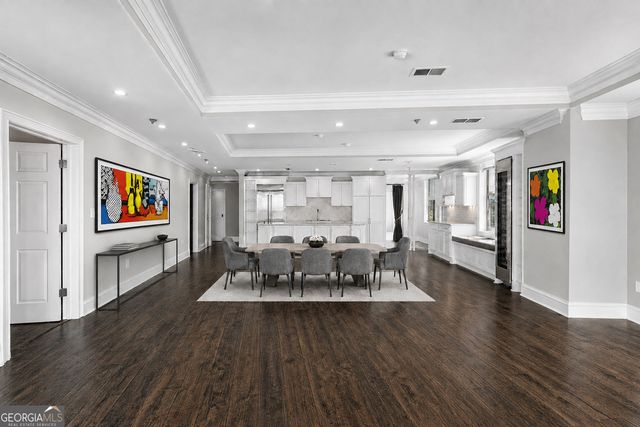 2881 Peachtree Road NE 2103, Atlanta, GA 30305