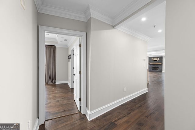 2881 Peachtree Road NE 2103, Atlanta, GA 30305