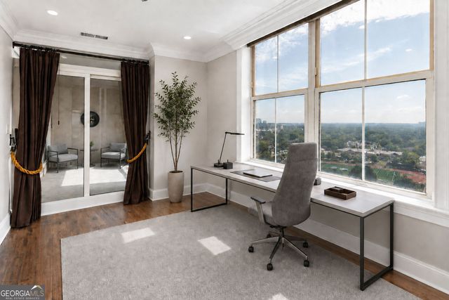 2881 Peachtree Road NE 2103, Atlanta, GA 30305