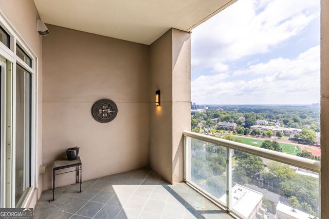 2881 Peachtree Road NE 2103, Atlanta, GA 30305