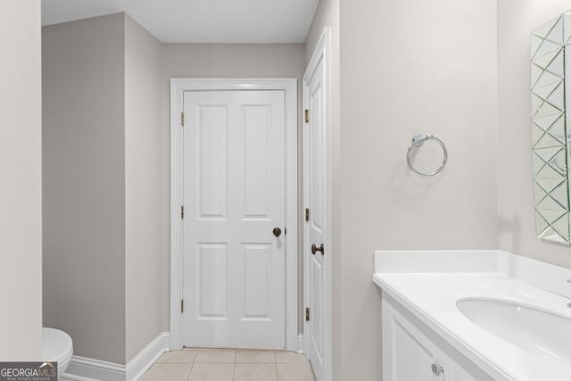 2881 Peachtree Road NE 2103, Atlanta, GA 30305