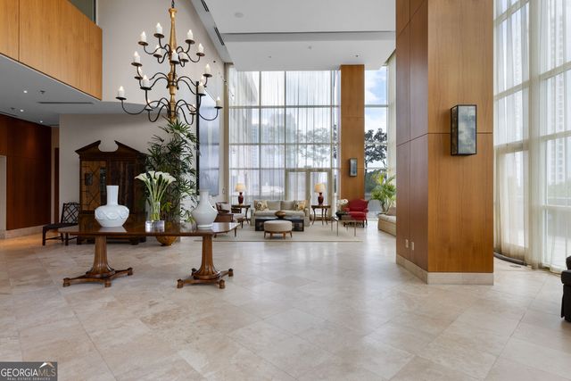 2881 Peachtree Road NE 2103, Atlanta, GA 30305
