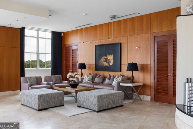 2881 Peachtree Road NE 2103, Atlanta, GA 30305