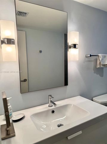 3600 NE 170 Street Apt.D.400, North Miami Beach, FL 33160