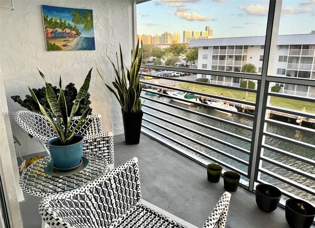 3600 NE 170 Street Apt.D.400, North Miami Beach, FL 33160