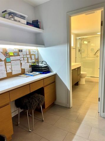 3600 NE 170 Street Apt.D.400, North Miami Beach, FL 33160