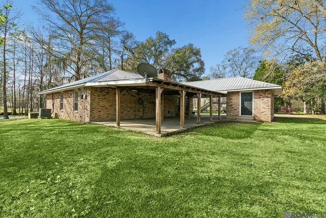 39006 Camp Dr, Prairieville, LA 70769