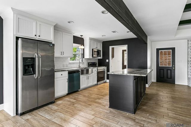 39006 Camp Dr, Prairieville, LA 70769