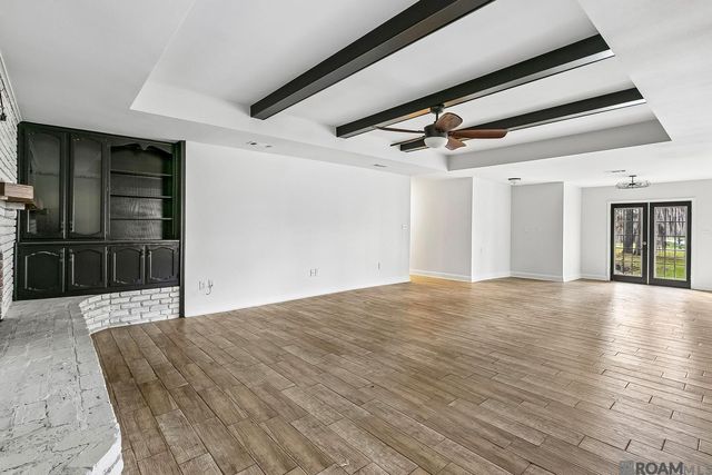 39006 Camp Dr, Prairieville, LA 70769