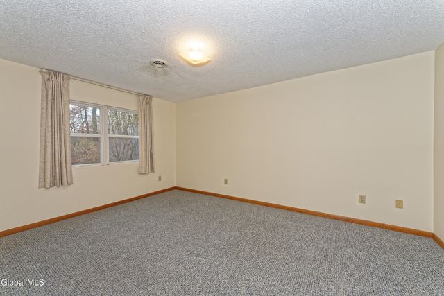 1208 Greenwich Drive, Albany, NY 12203