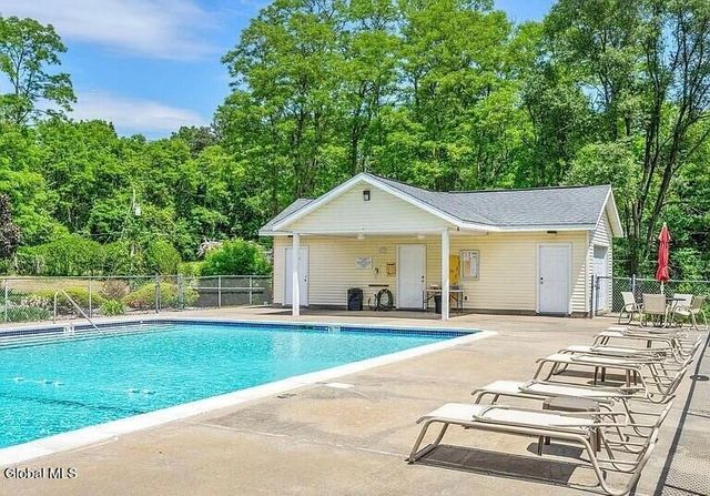 1208 Greenwich Drive, Albany, NY 12203