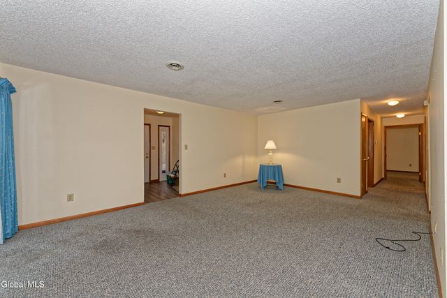 1208 Greenwich Drive, Albany, NY 12203