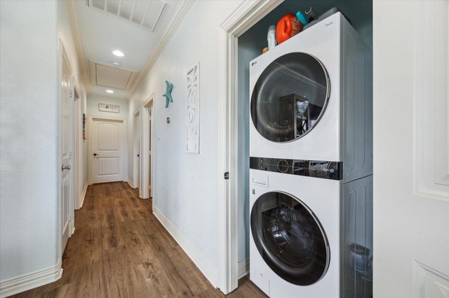 923 Tidelands Drive, Crystal Beach, TX 77650