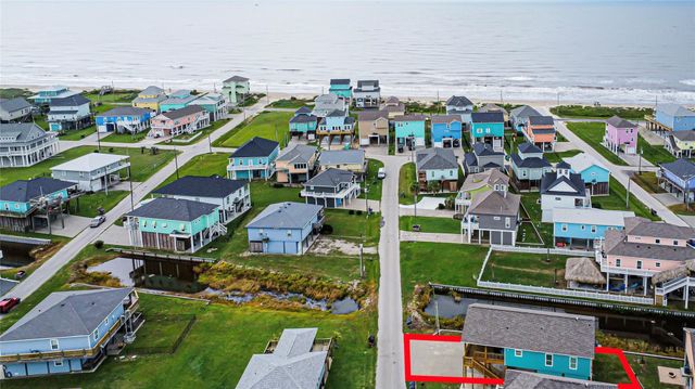 923 Tidelands Drive, Crystal Beach, TX 77650