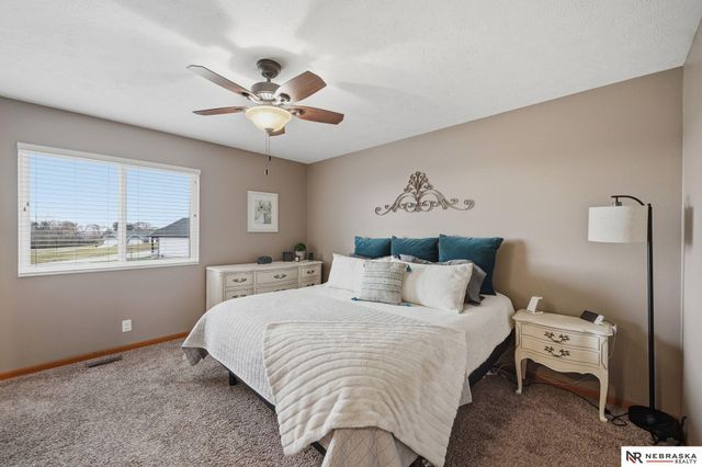 4439 W Milton Road, Lincoln, NE 68528