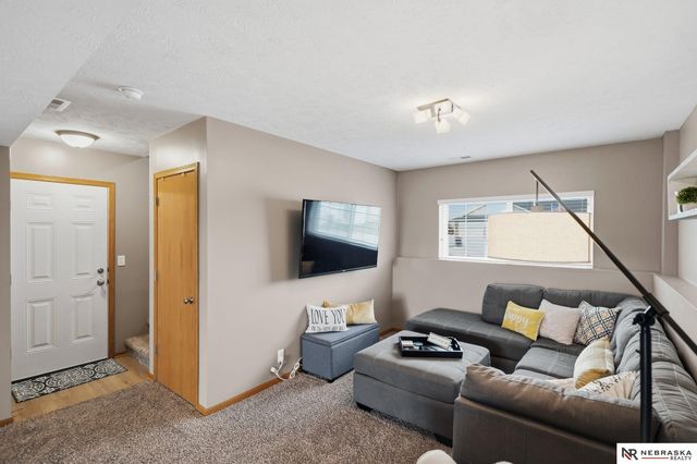 4439 W Milton Road, Lincoln, NE 68528