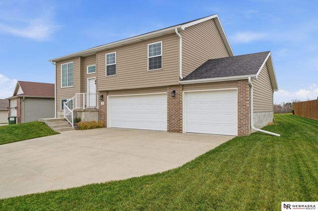 4439 W Milton Road, Lincoln, NE 68528