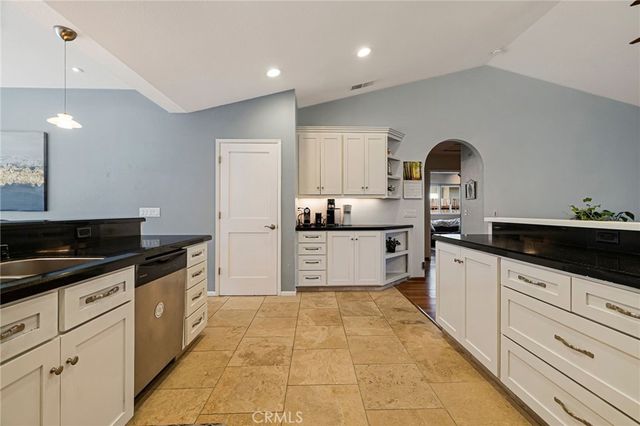 13 Avante, Chico, CA 95973