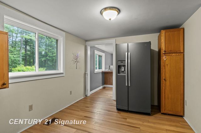 537 S Woodcock Road, Midland, MI 48640